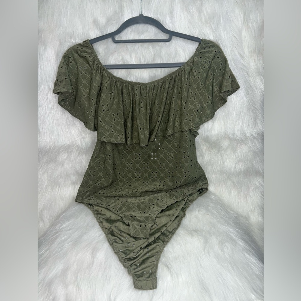 Buckle Olive Green Eyelet Off-Shoulder Bodysuit